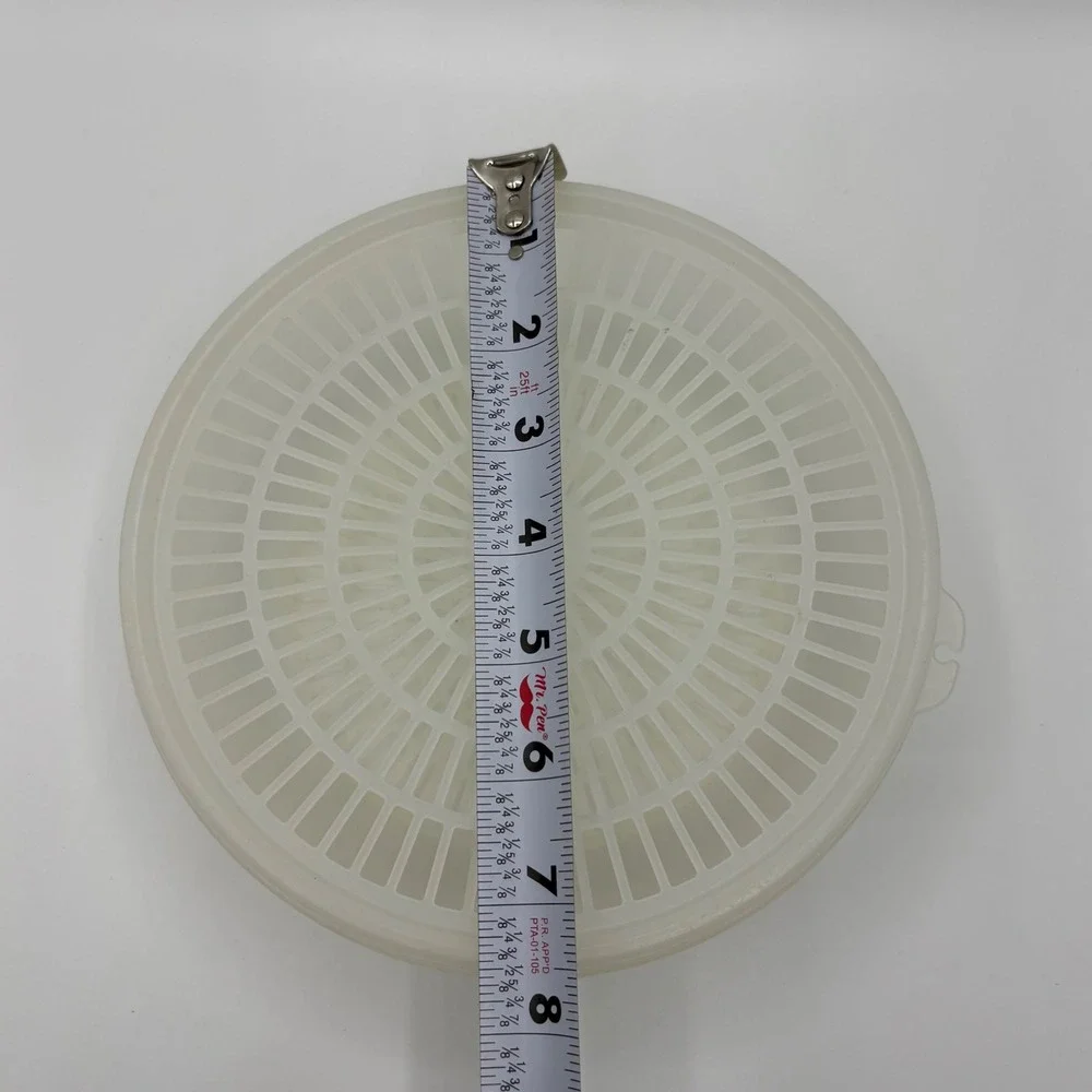 Vintage Tupperware Fruit & Berry 2 Cup Strainer Colander Bowl with Flow-Thru Lid